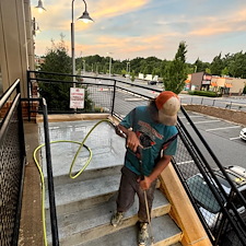 Professional-Commercial-Stairwell-Cleaning-in-Damascus-MD 1